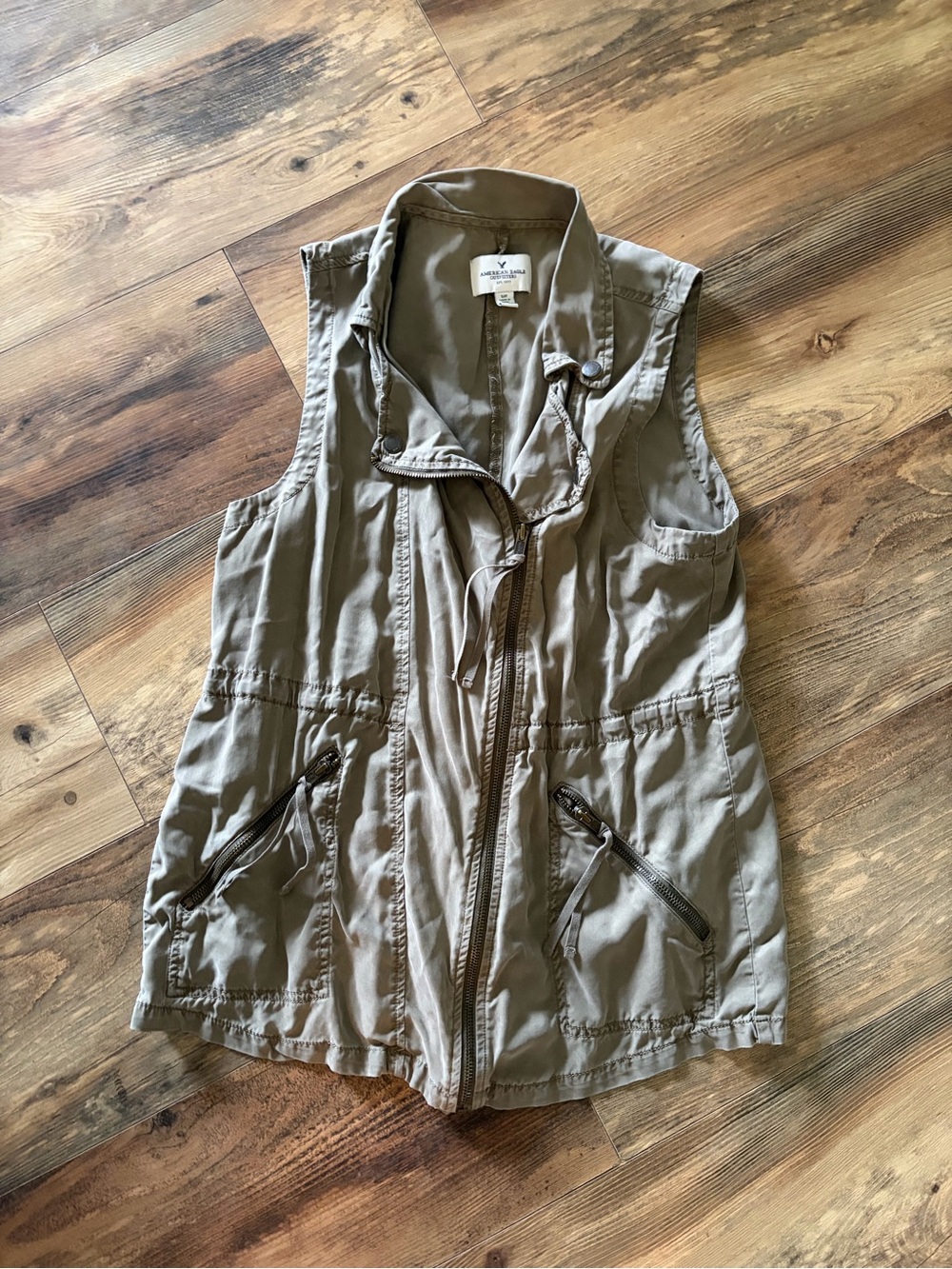 American Eagle Outfitters Olive Sleeveless Utility Vest